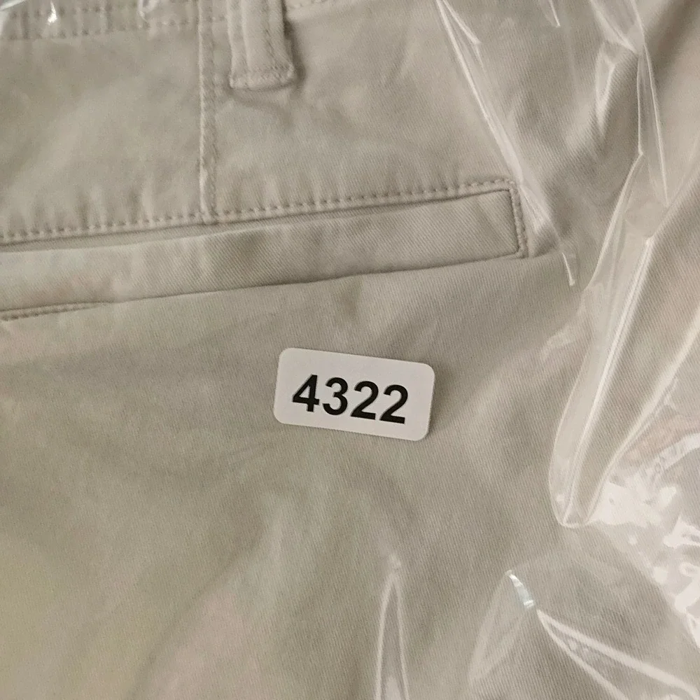 Dockers Mens Tan Khaki‎ Stretch Chino Shorts Size 40 Hidden Zip Pocket
